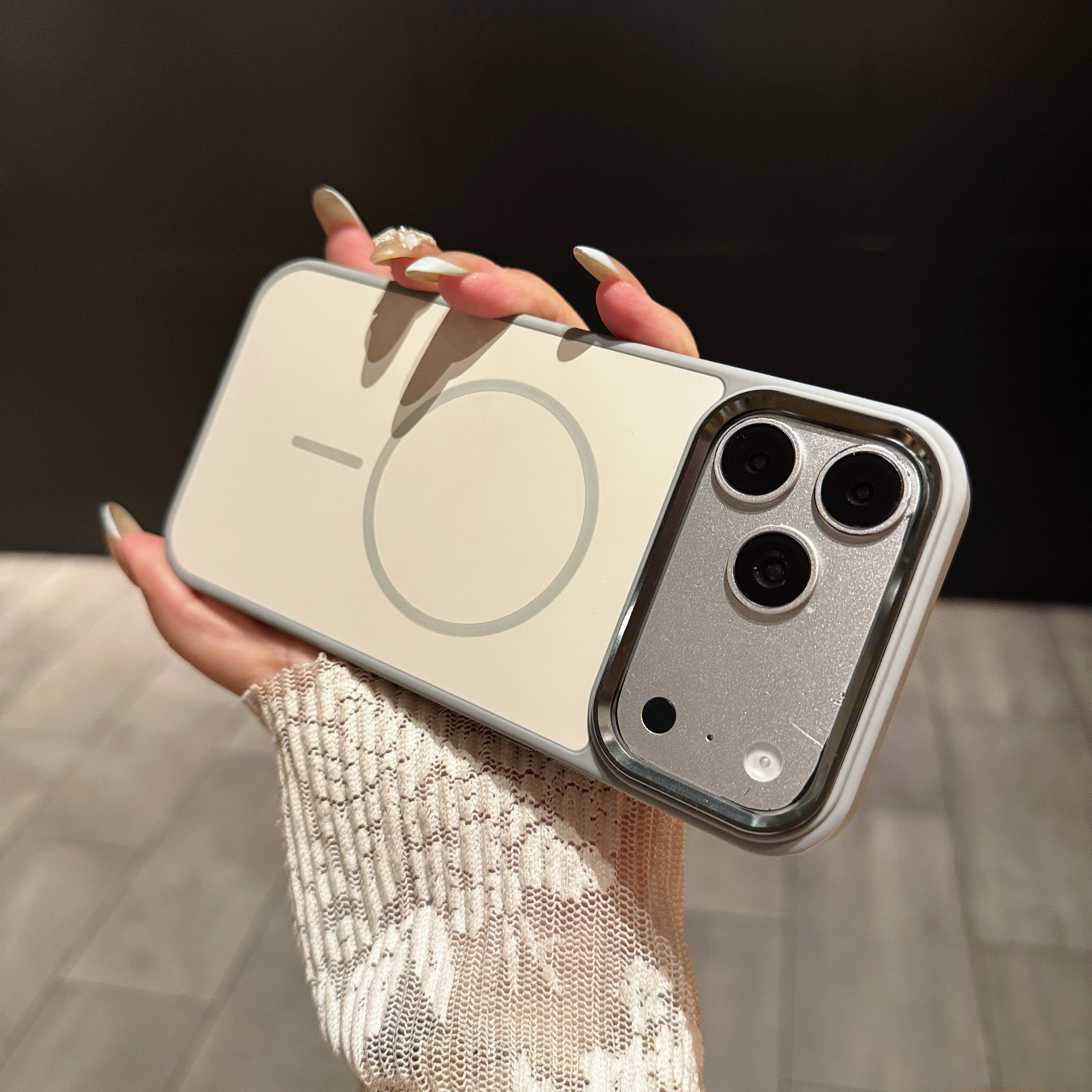 Skin Feel for Magsafe Magnetic - Metal Photo Panel บทวิจารณ์และราคา